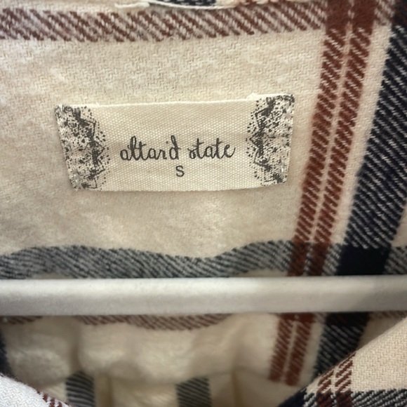 Altar’d State Women’s Flannel Shirt, Size Small - Picture 2 of 9